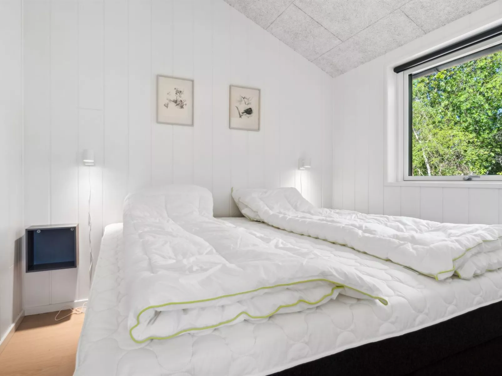 "Nicolas" - 500m from the sea-Dedans