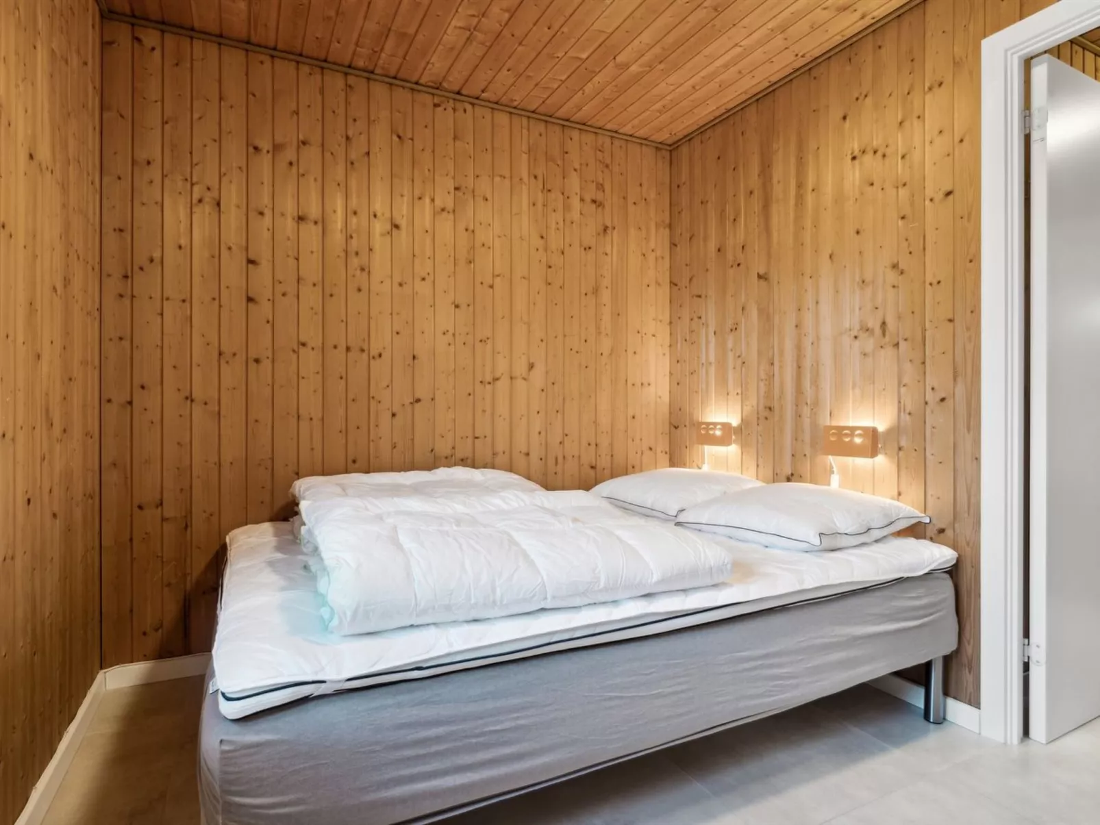 "Smilla" - 300m from the sea-Inside