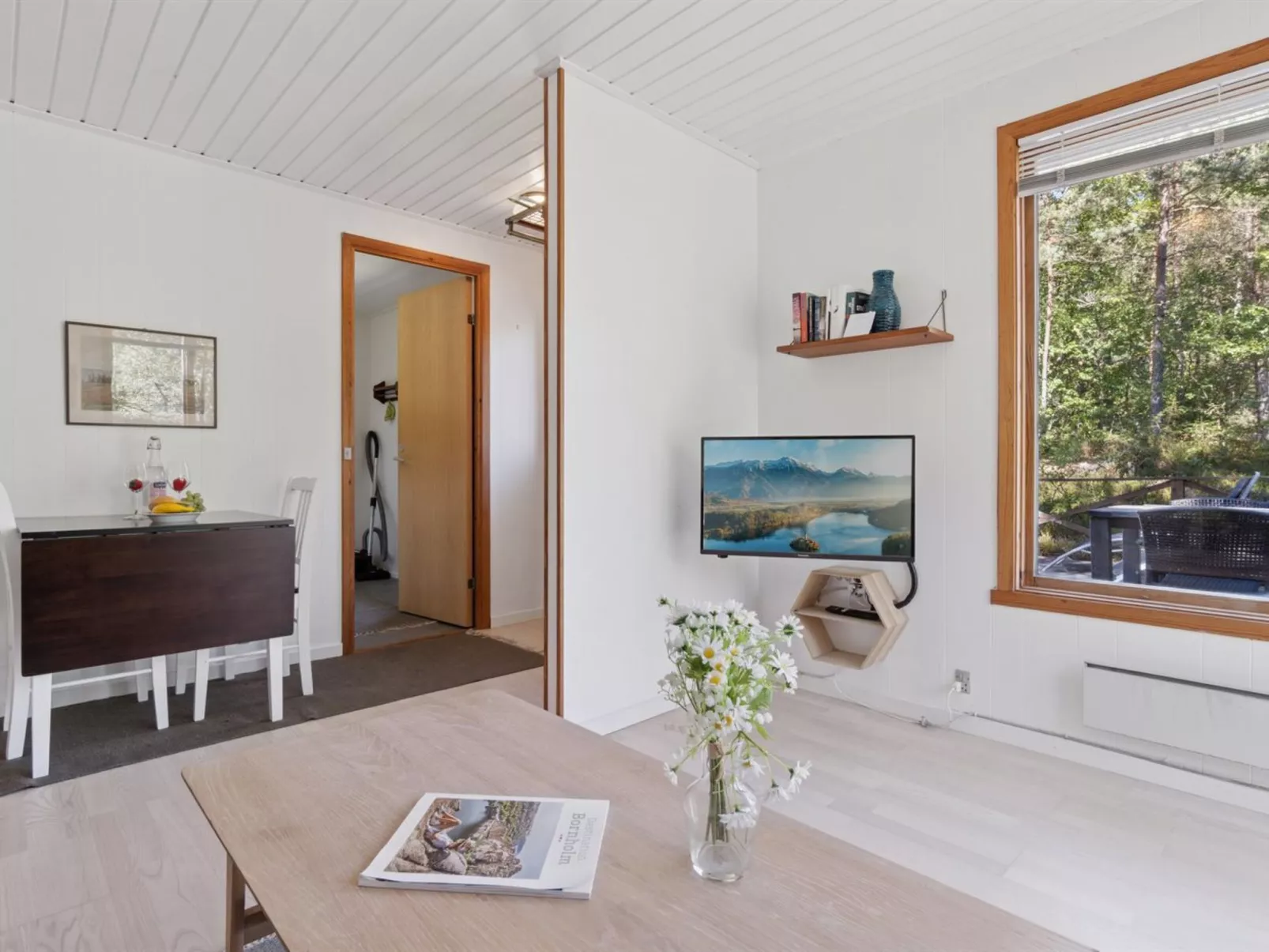 "Fredsine" - 1.2km from the sea-Inside