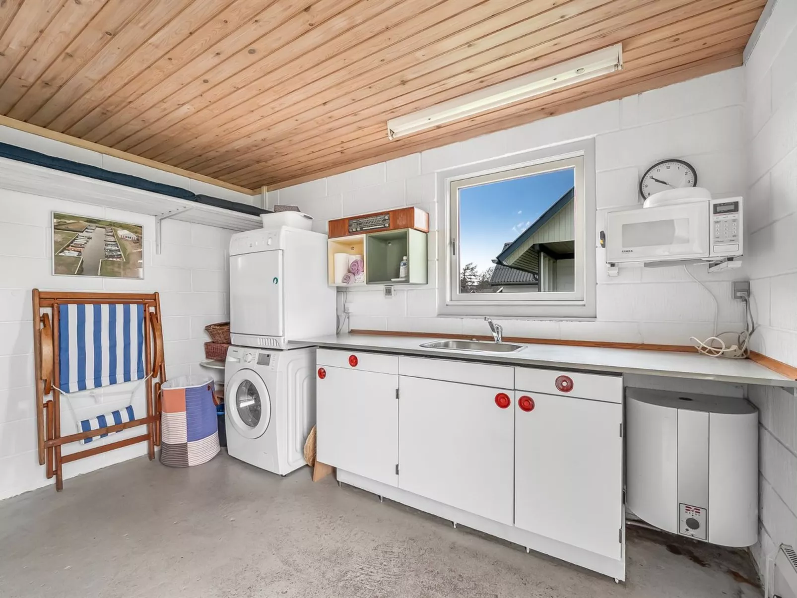 "Moreen" - 200m to the fjord-Dedans