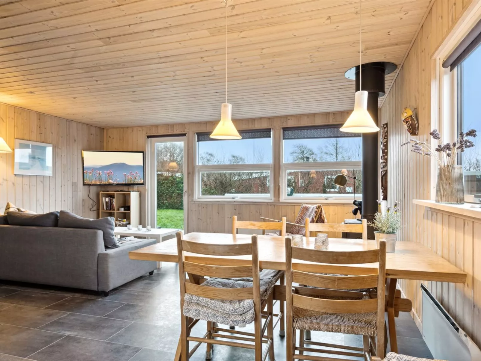 "Ritha" - 175m from the sea-Inside