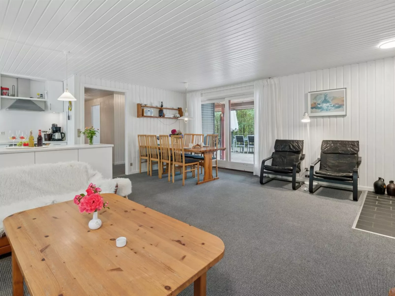 "Clementine" - 1.2km from the sea-Inside