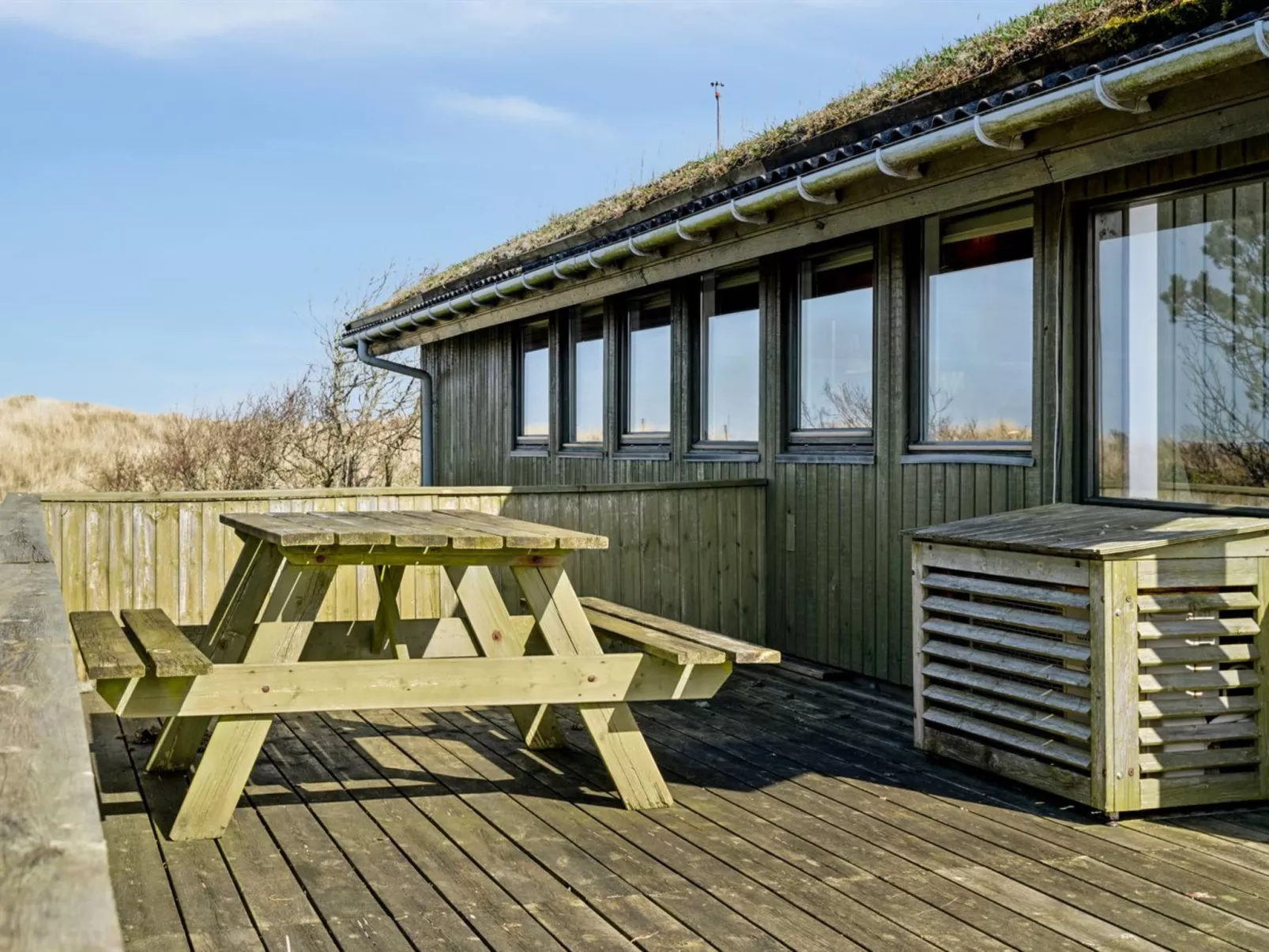 "Hunlef" - 1.7km from the sea-Outside