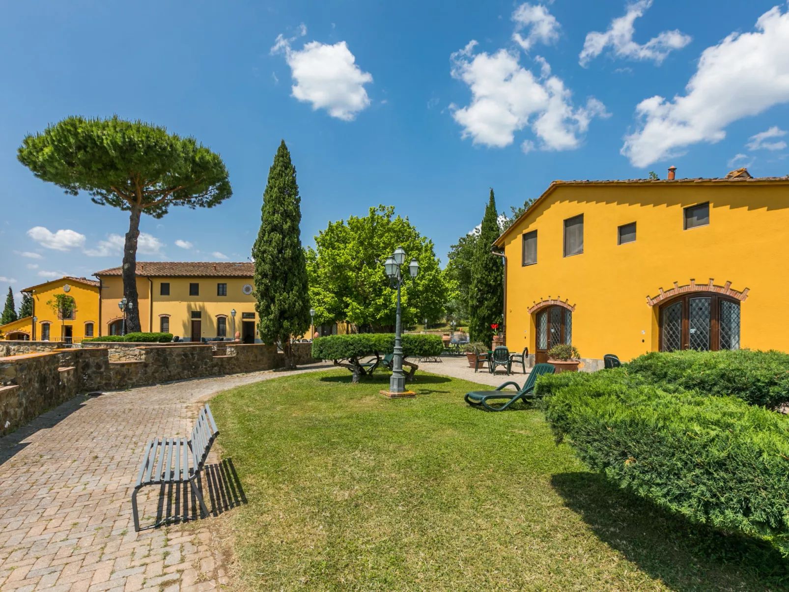 Montereggi-Dehors