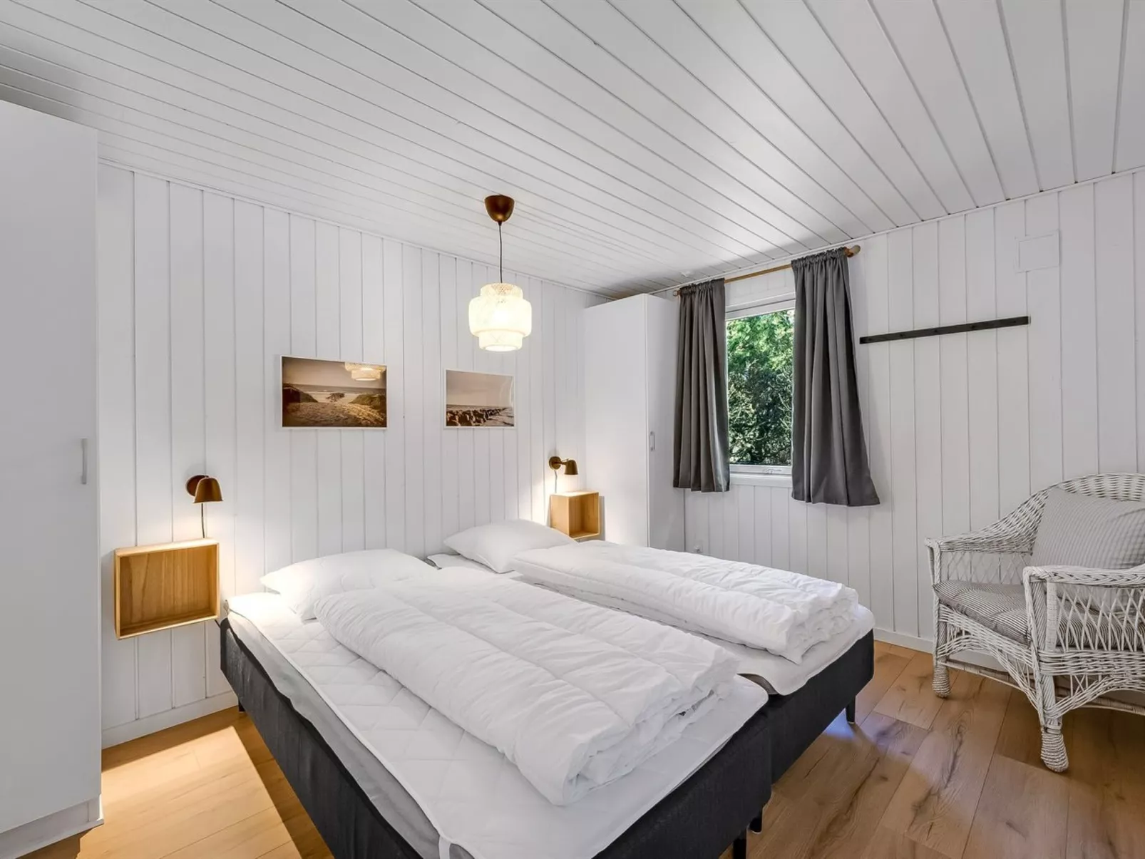 "Allen" - 1km from the sea-Inside