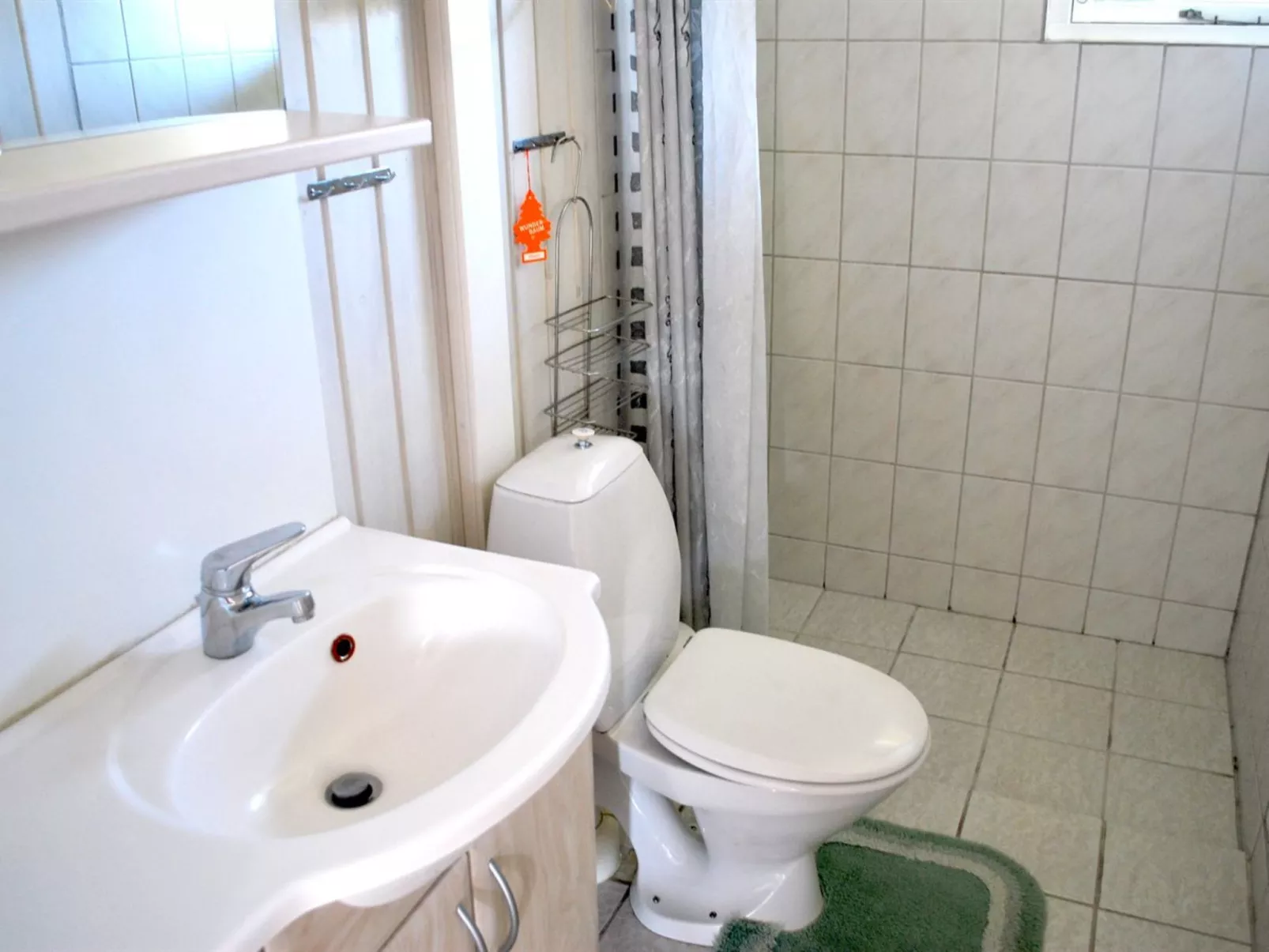 "Kastehelmi" - 400m from the sea-Inside