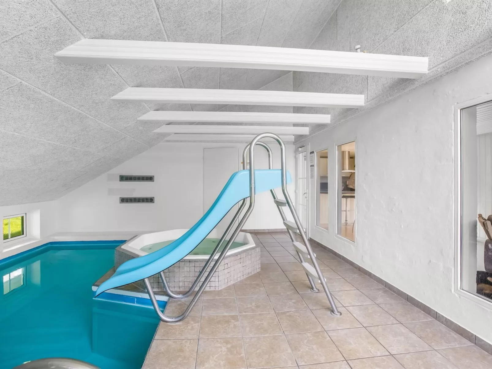 "Joseline" - 1.8km from the sea-Outside