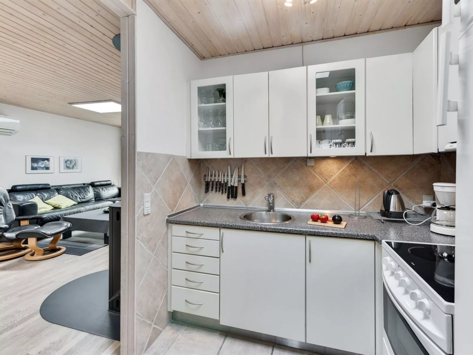 "Ragnborg" - 900m from the sea-Inside