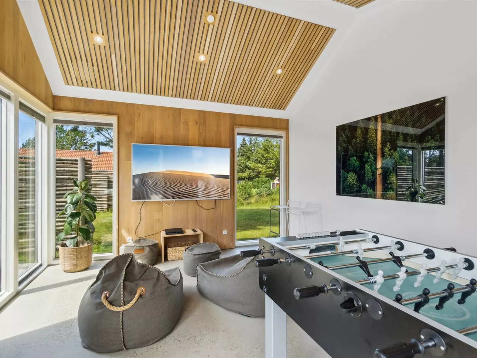 "Toyah" - 400m from the sea-Inside