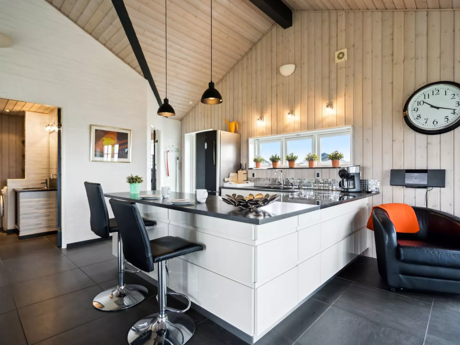 "Dory" - 30m from the sea-Inside