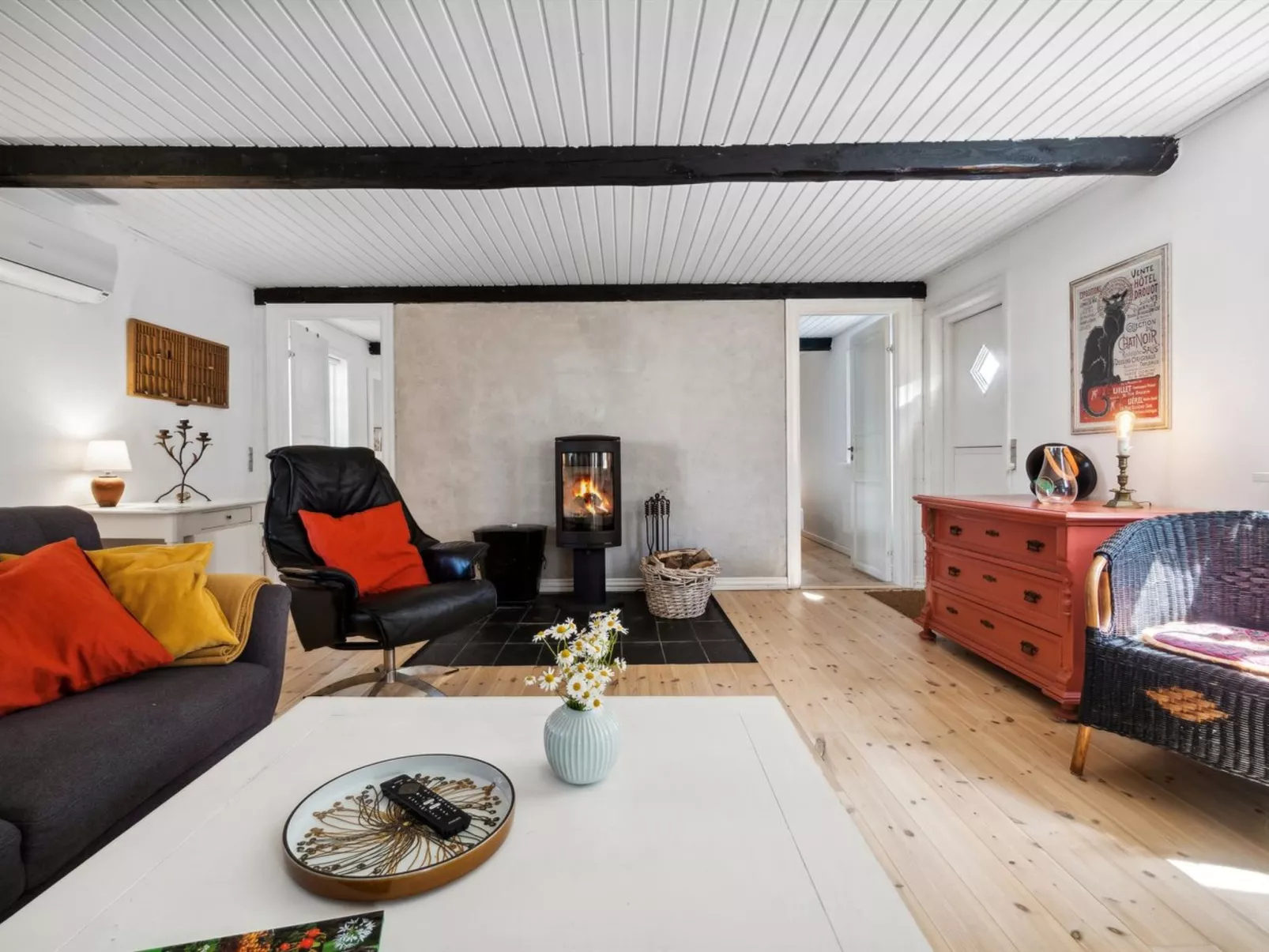 "Héléne" - 2.4km from the sea-Dedans