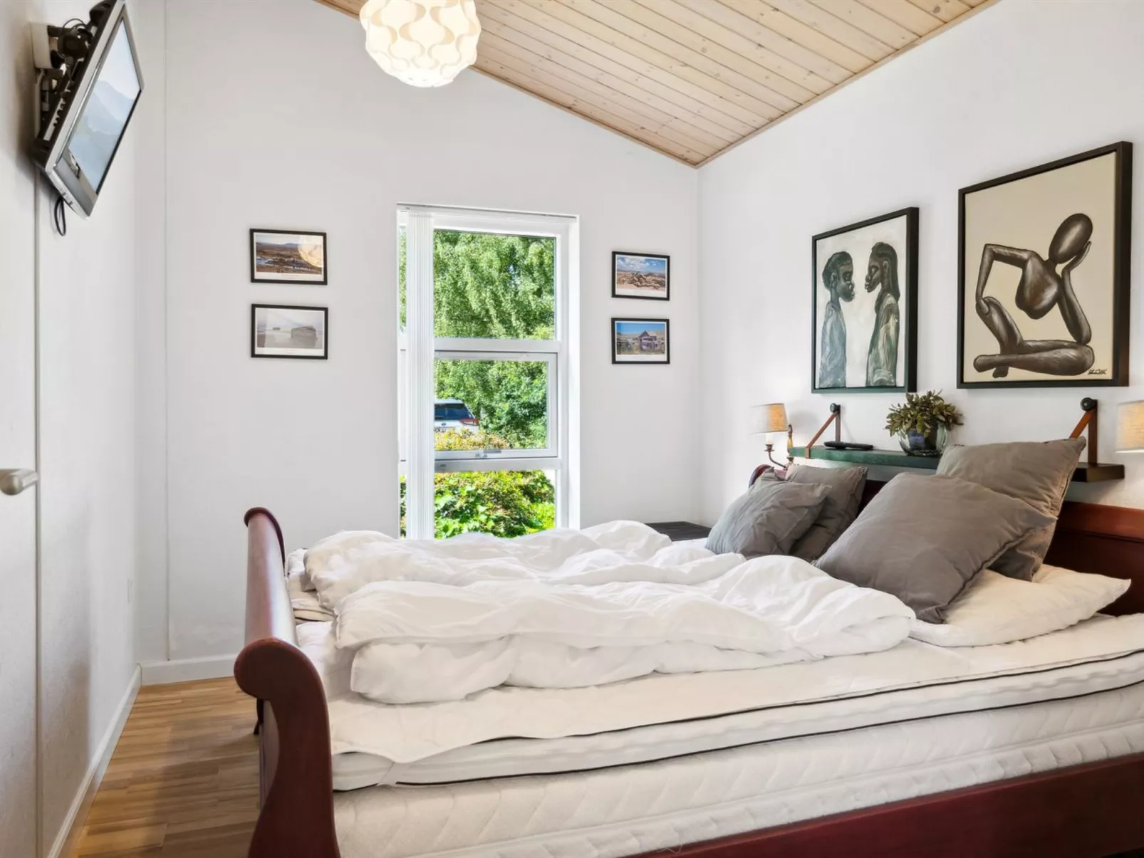 "Romil" - 2.1km from the sea-Inside