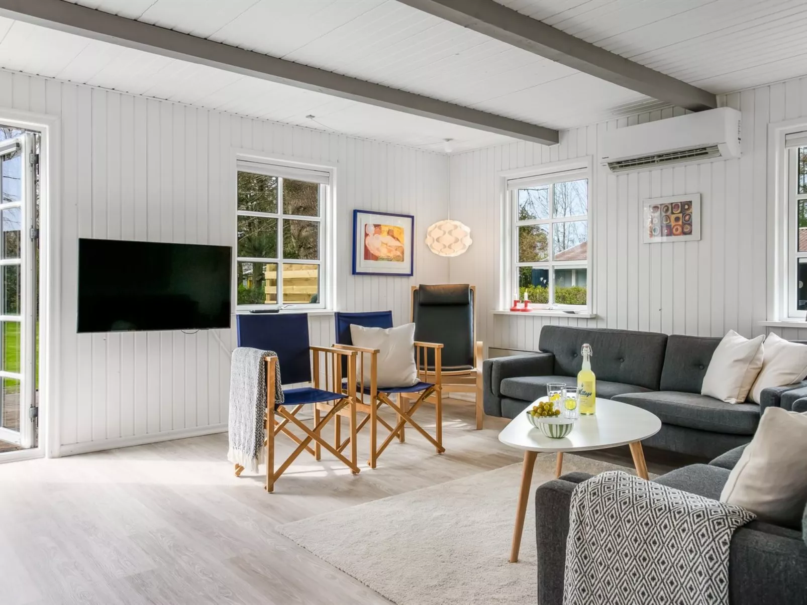 "Hinrich" - 750m from the sea-Dedans