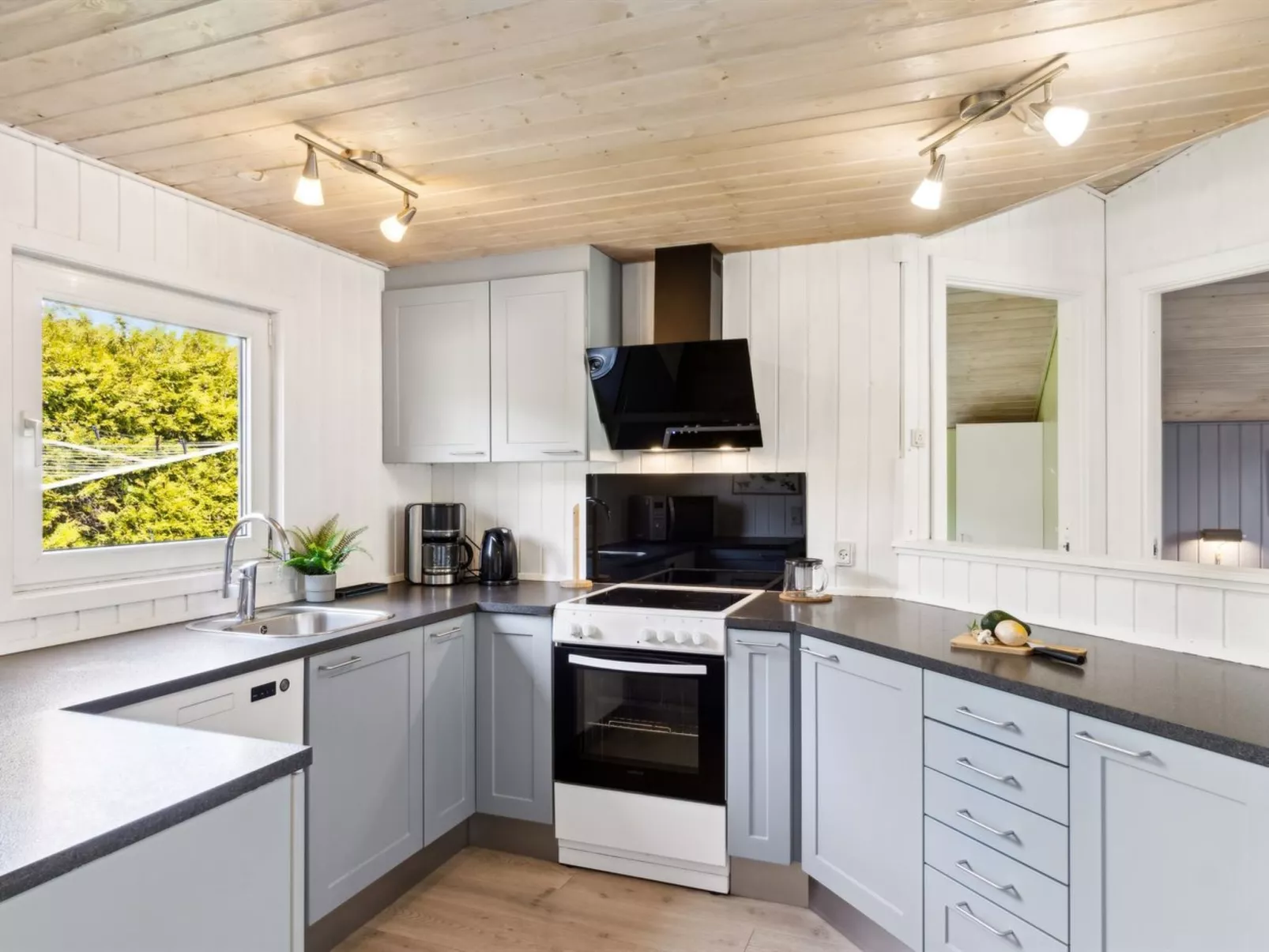 "Amiira" - 500m from the sea-Dedans