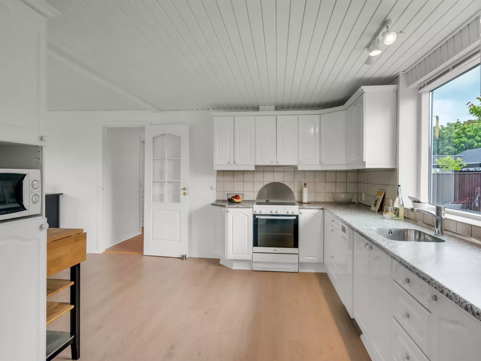 "Elika" - 1.5km from the sea-Inside