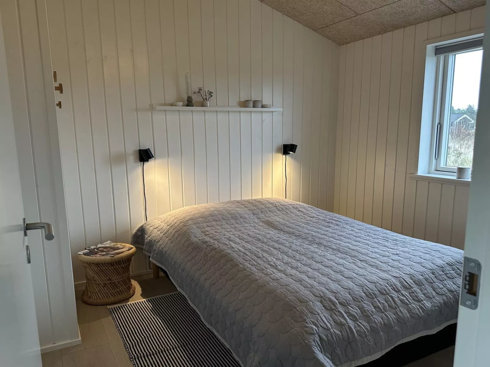 "Frithbjorn" - 900m from the sea-Inside