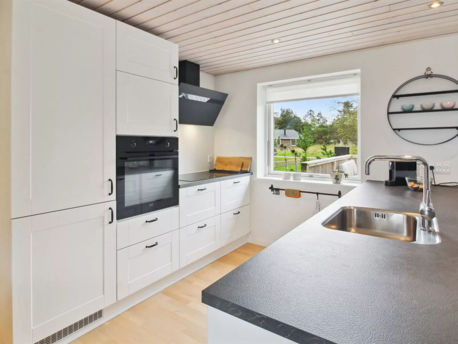 "Golubinka" - 2.5km from the sea-Inside