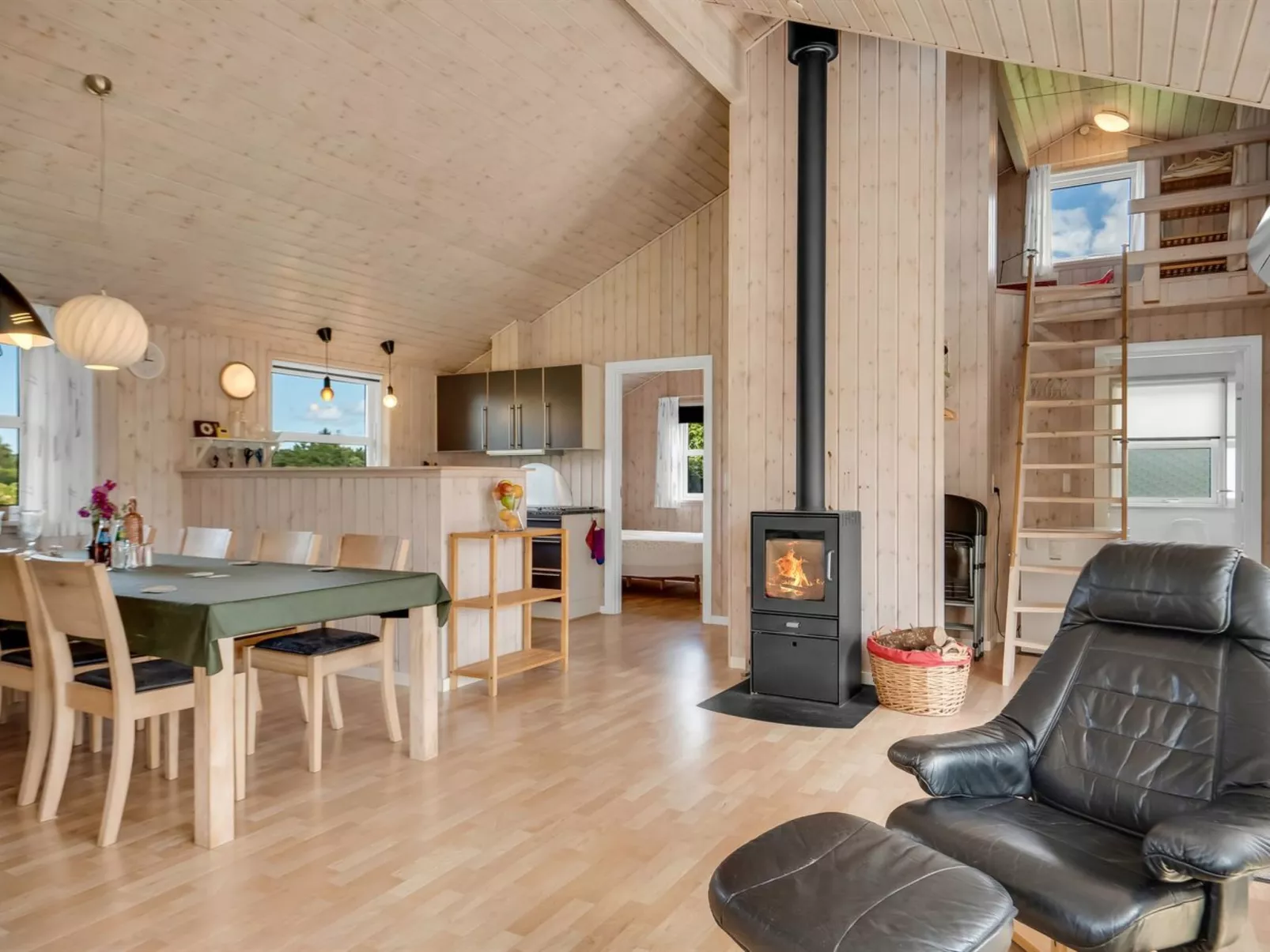 "Lari" - 600m from the sea-Inside