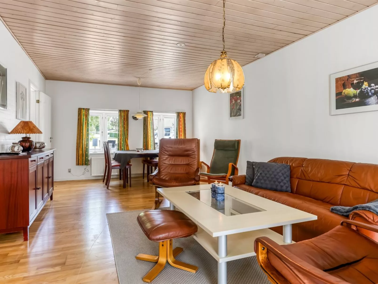 "Gilbert" - 500m from the sea-Drinnen