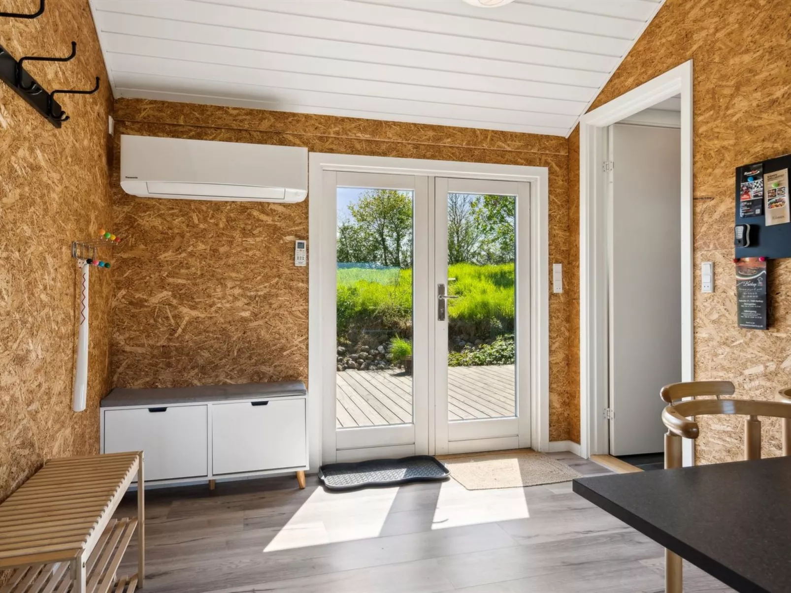 "Sölvy" - 300m from the sea-Drinnen