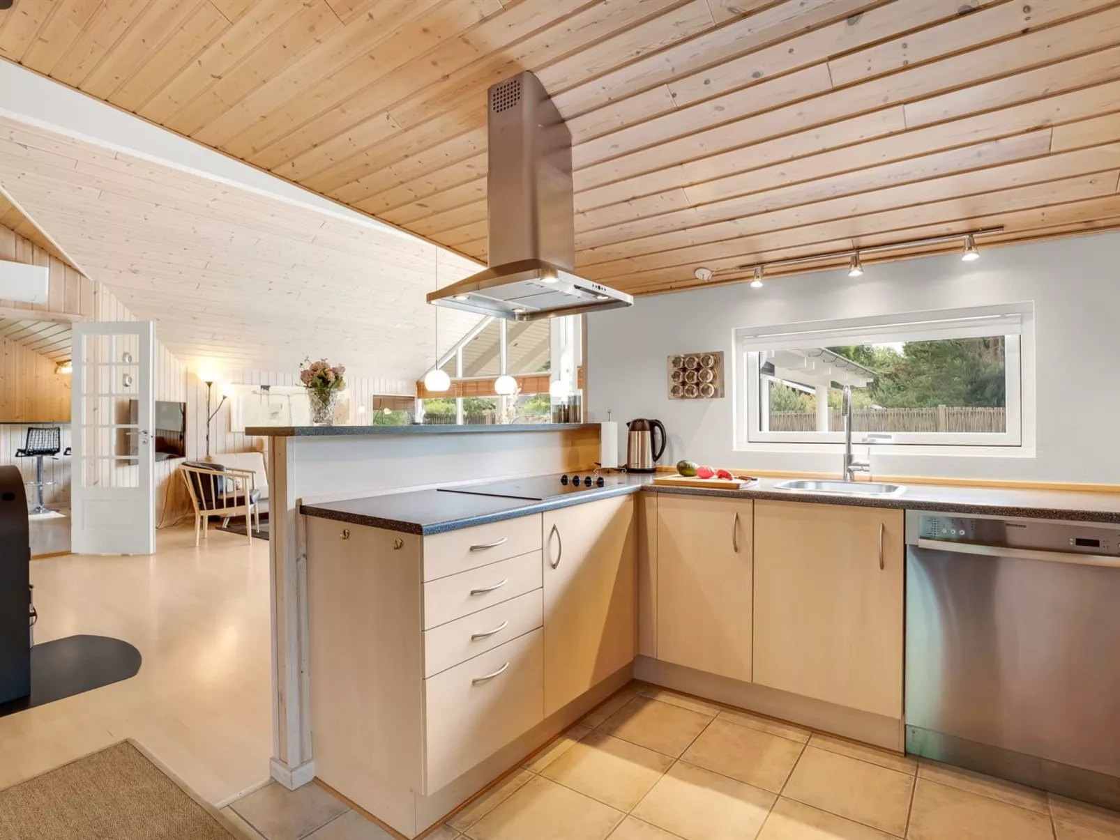 "Gudlaug" - 1km from the sea-Inside