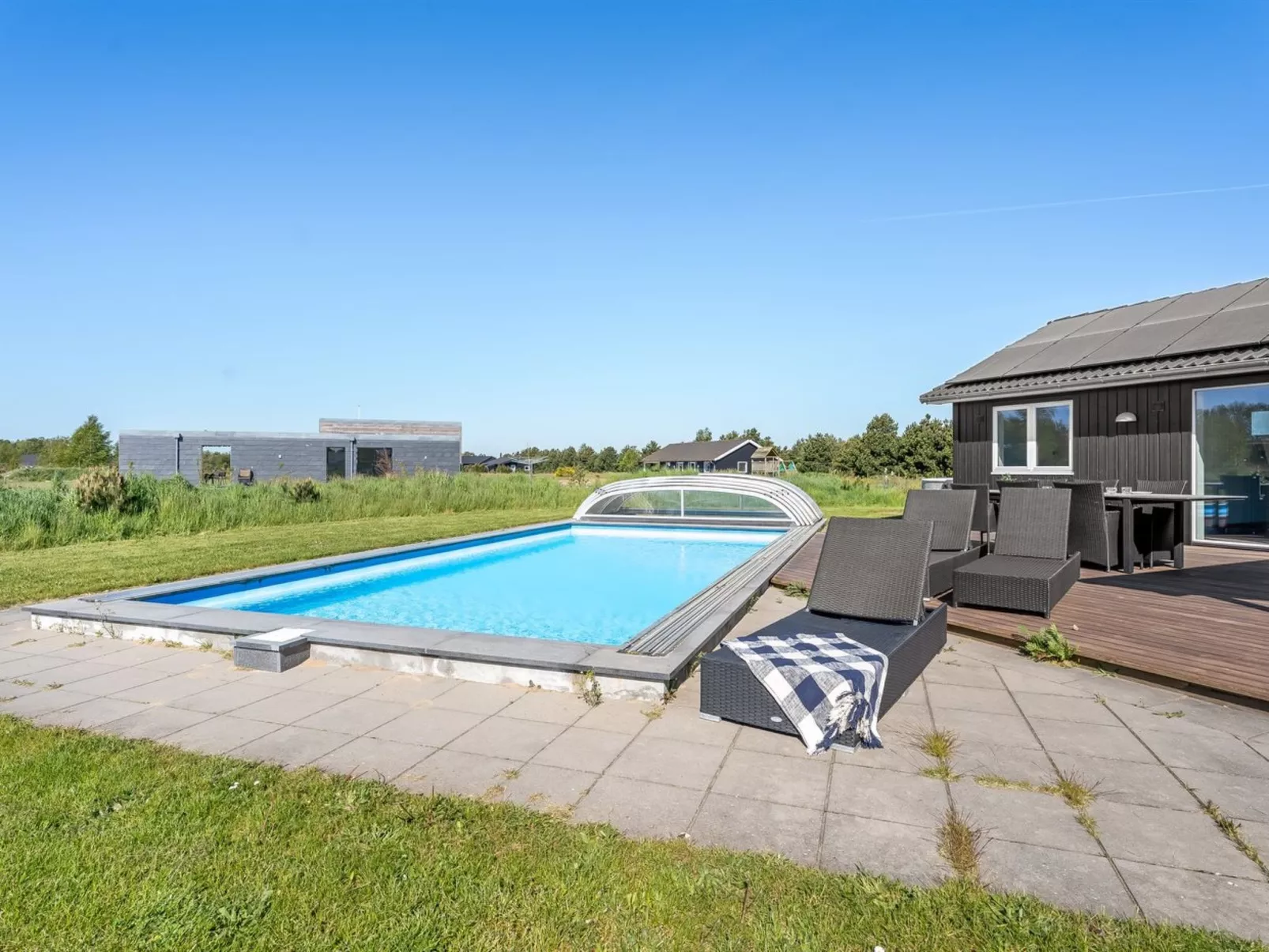 "Kiersten" - 800m from the sea-Outside