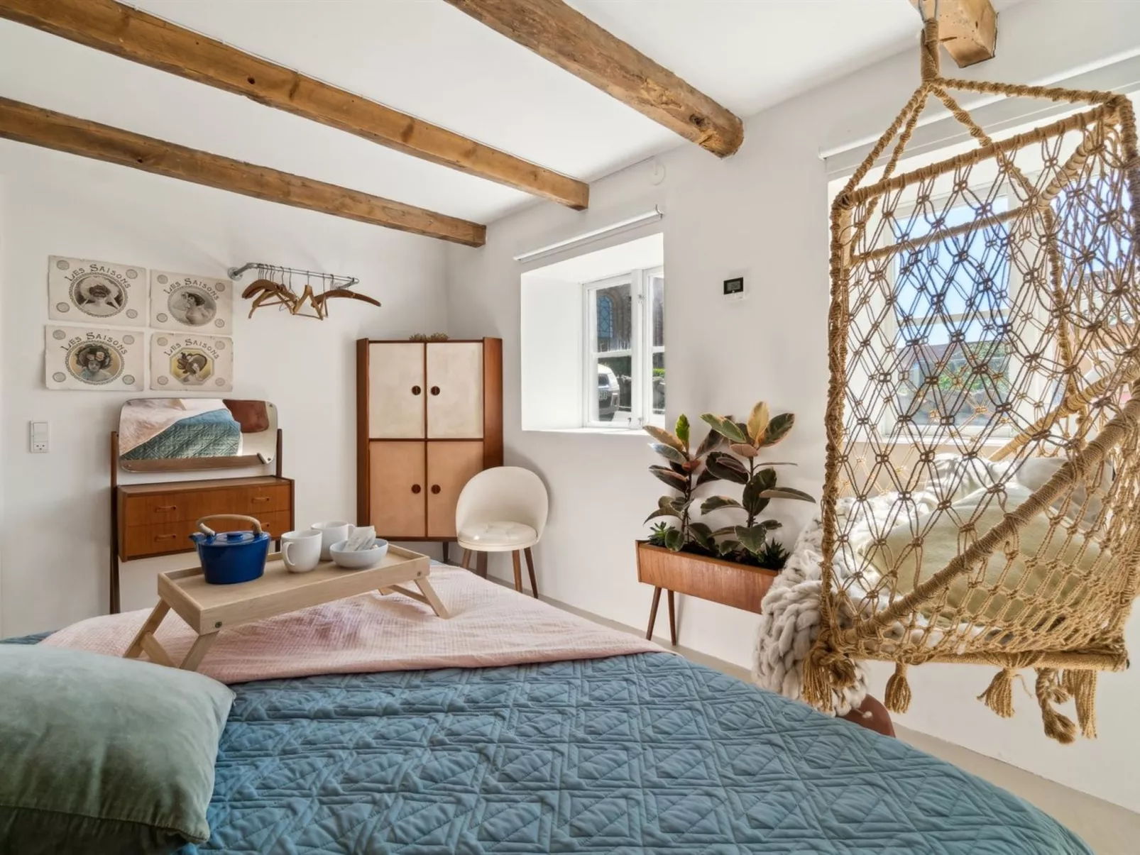 "Hebba" - 125m from the sea-Drinnen