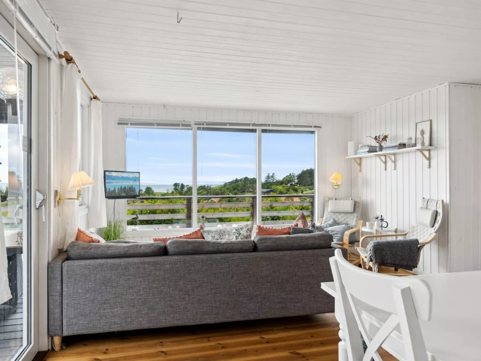 "Gærmund" - 700m from the sea-Drinnen