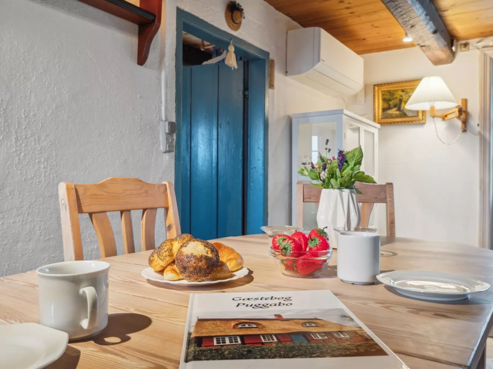 "Leoni" - 115m from the sea-Inside