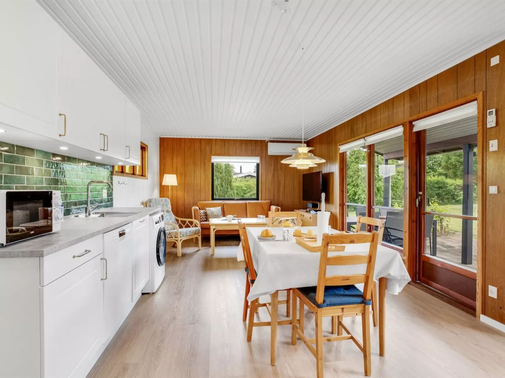 "Fulk" - 150m from the sea-Drinnen