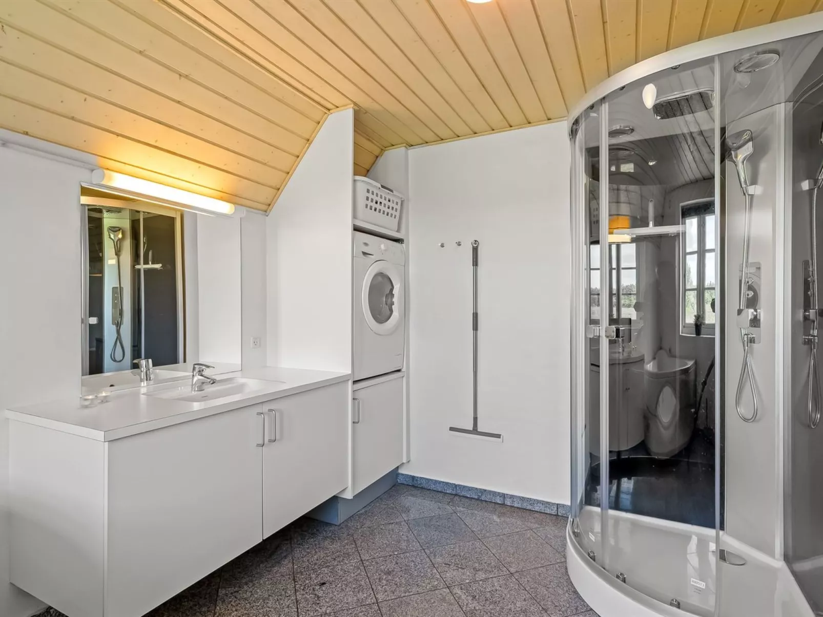 "Birette" - 1.2km from the sea-Dedans