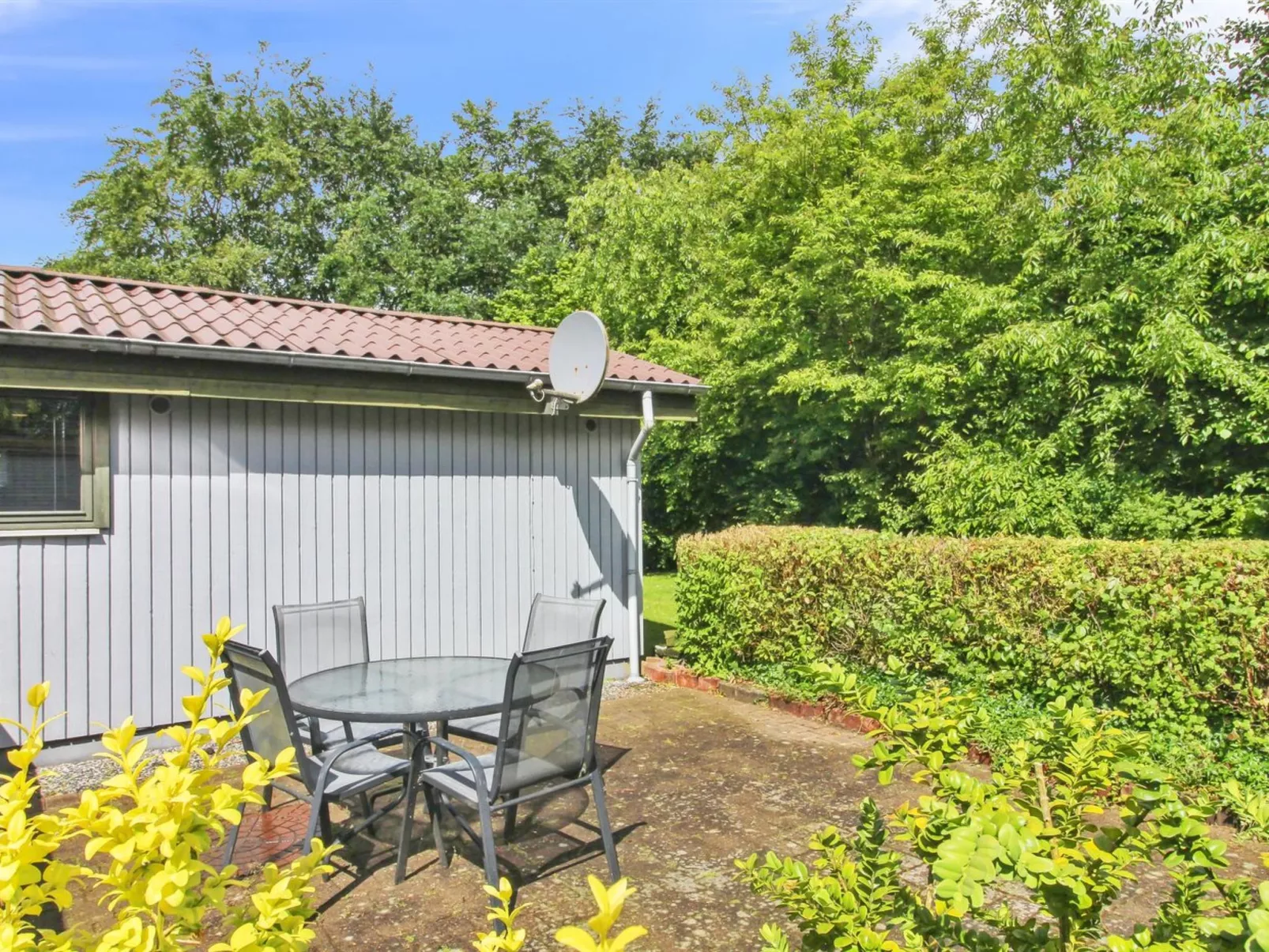 "Ofrath" - 30km from the sea-Outside