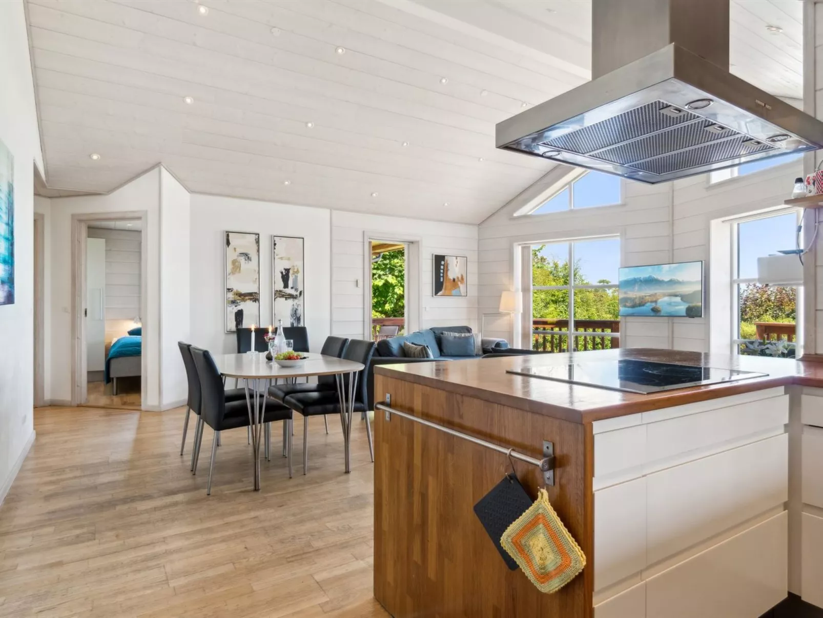 "Lisbeth" - 130m from the sea-Drinnen