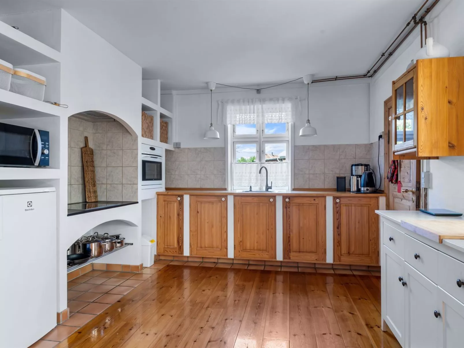 "Huno" - 2km from the sea-Inside