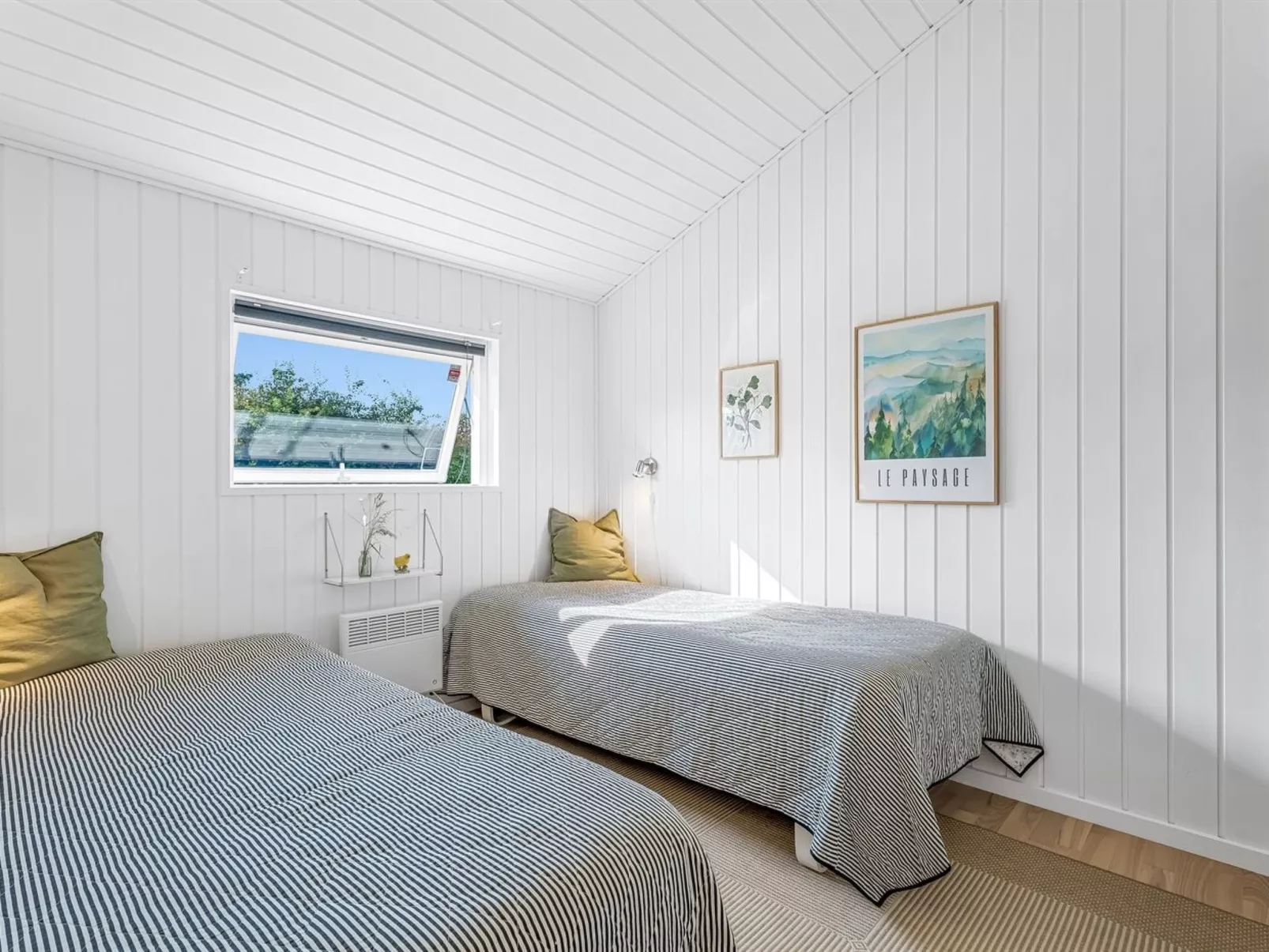 "Ion" - 250m from the sea-Inside