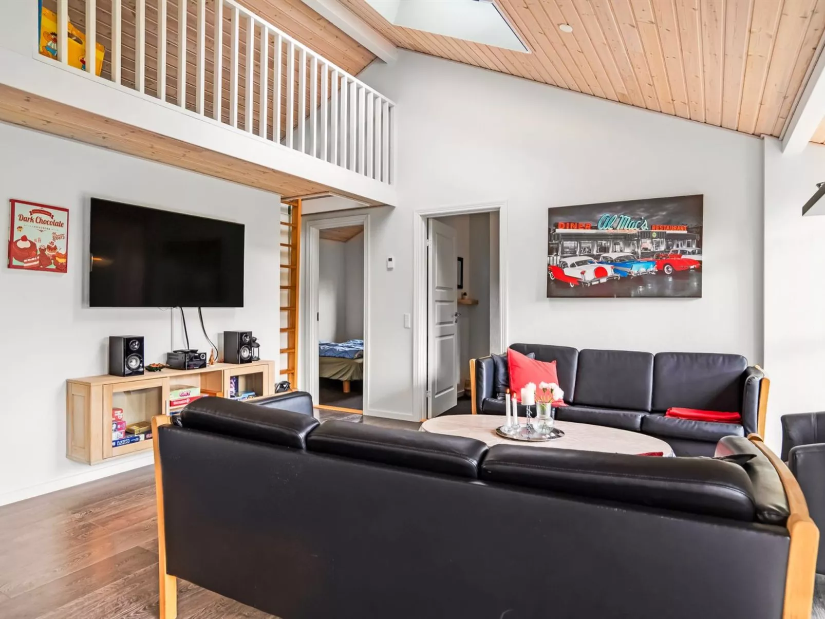 "Nauka" - 400m to the fjord-Inside