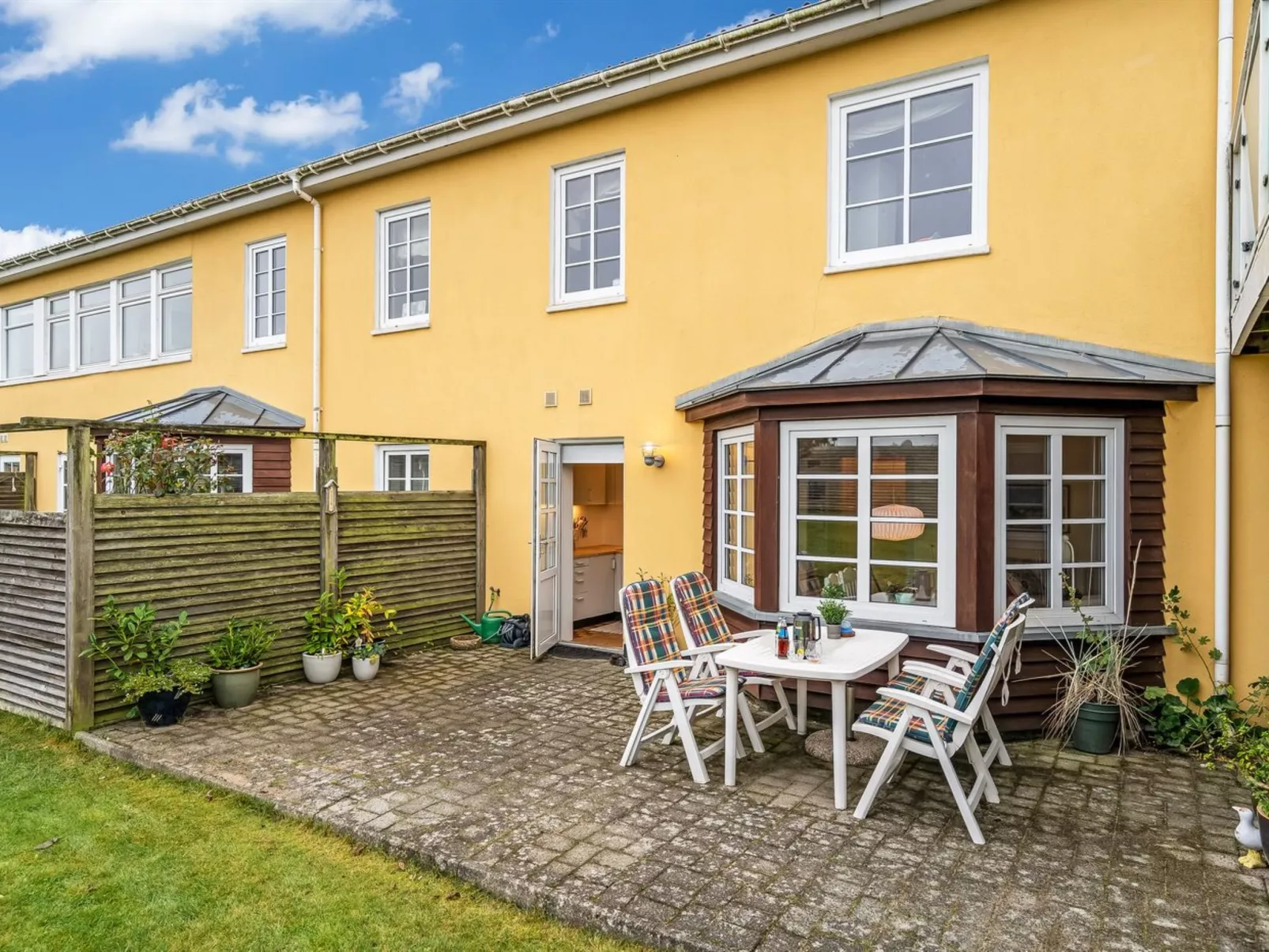 "Maelle" - 150m from the sea-Outside