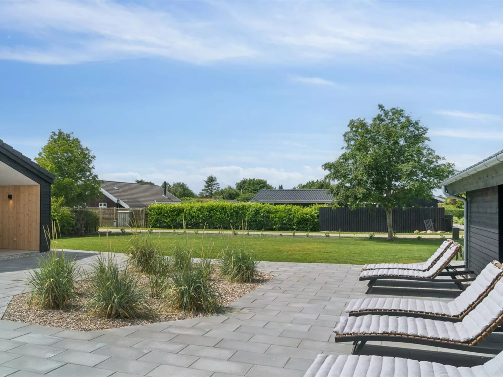 "Christian" - 600m from the sea-Outside