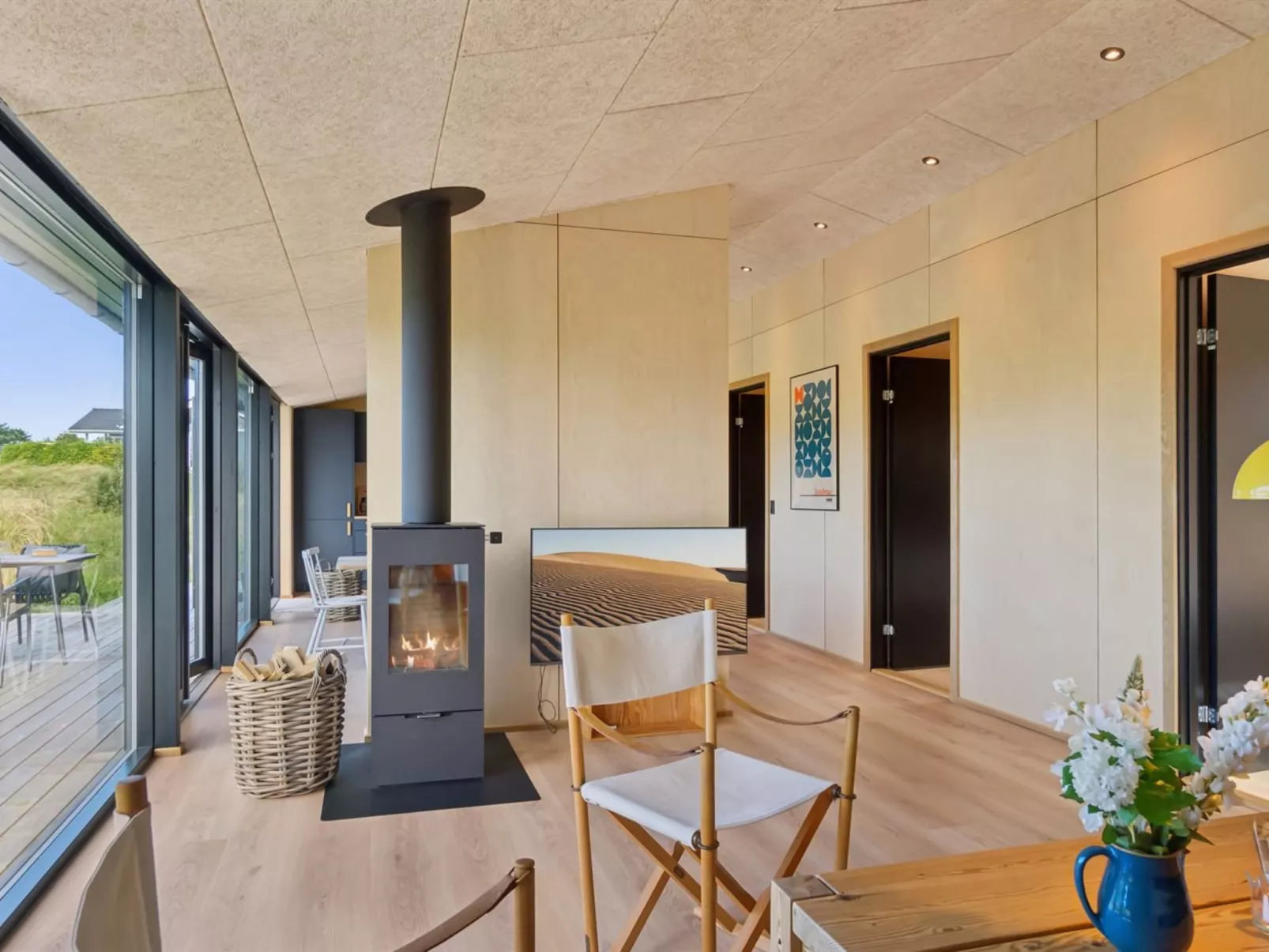 "Aatos" - 250m from the sea-Inside