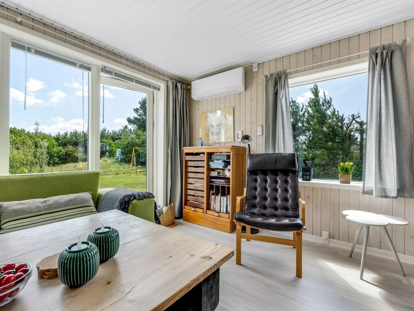 "Hermanni" -  from the sea-Inside