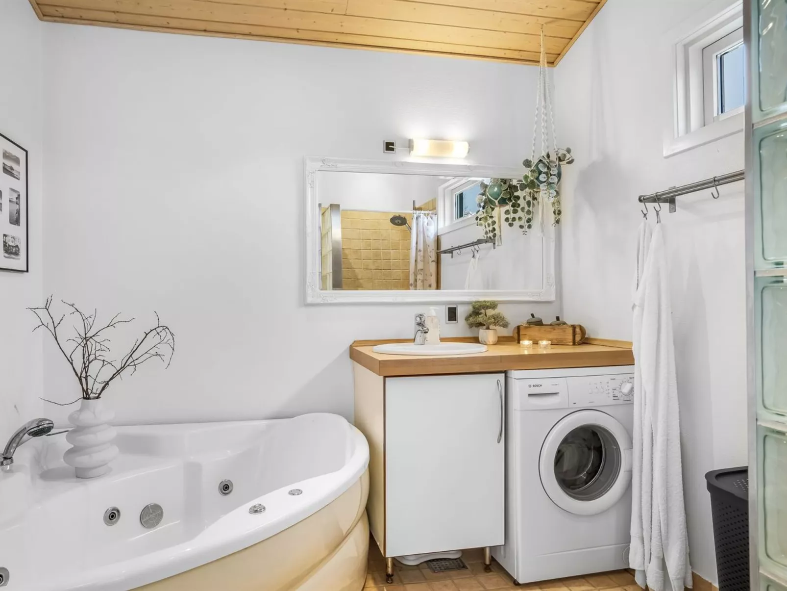 "Frederikka" - 1.9km from the sea-Drinnen