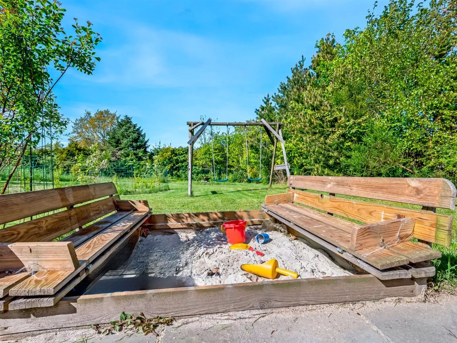 "Rik" - 2km from the sea-Outside