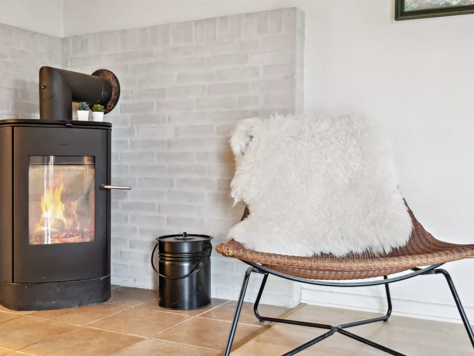 "Ingert" - 1km from the sea-Inside