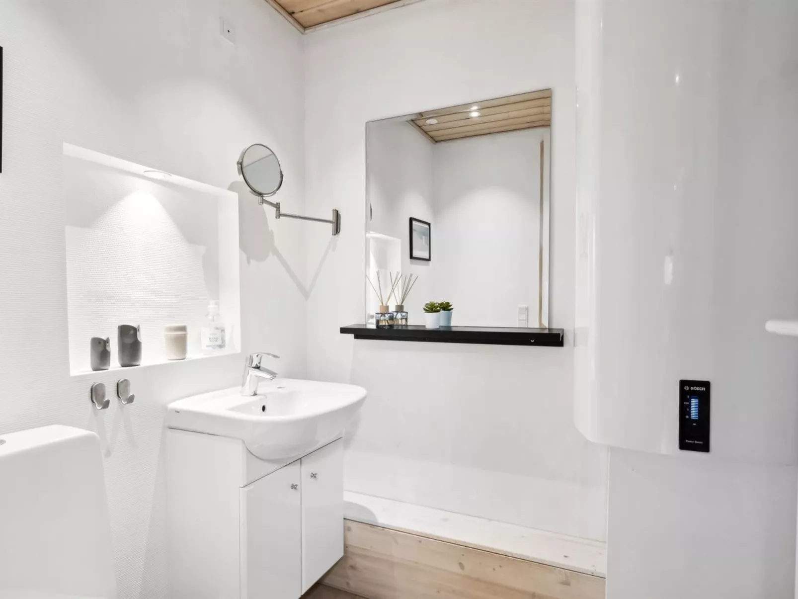 "Andon" - 320m from the sea-Inside