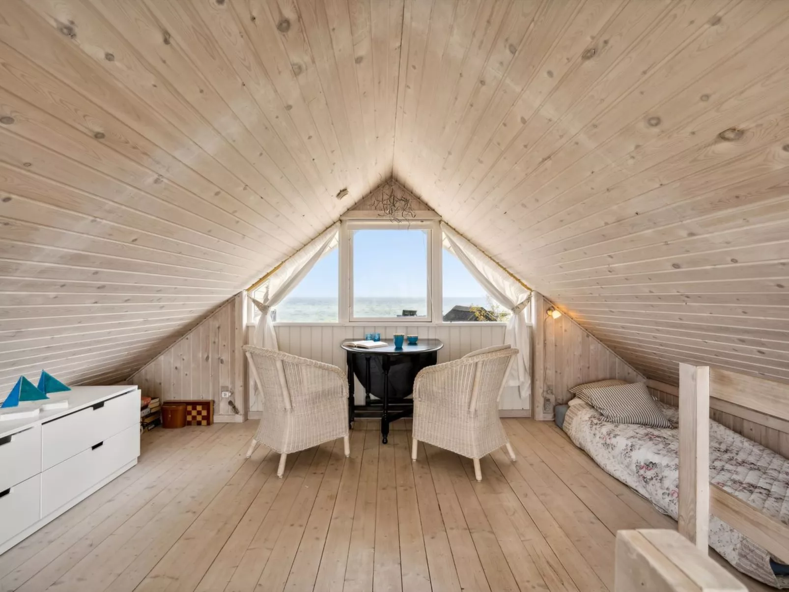 "Asgerd" - 20m from the sea-Dedans