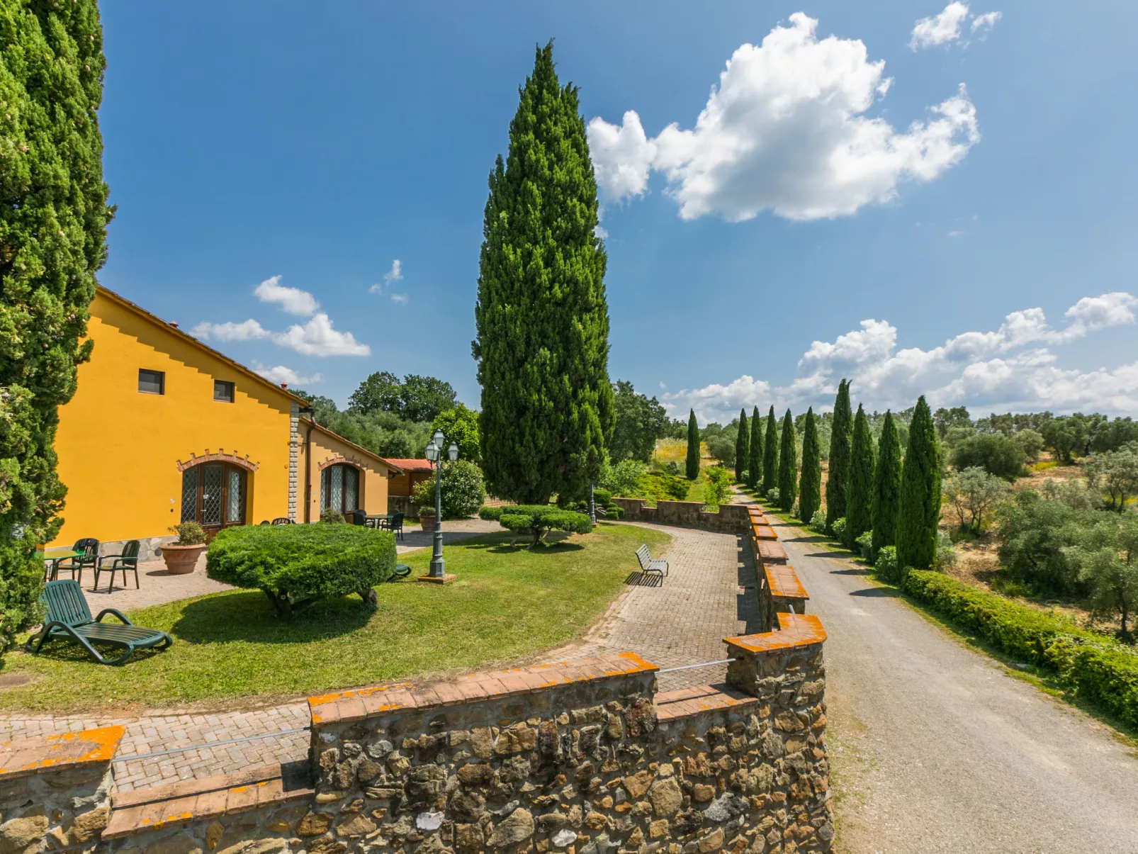 Montereggi-Draußen