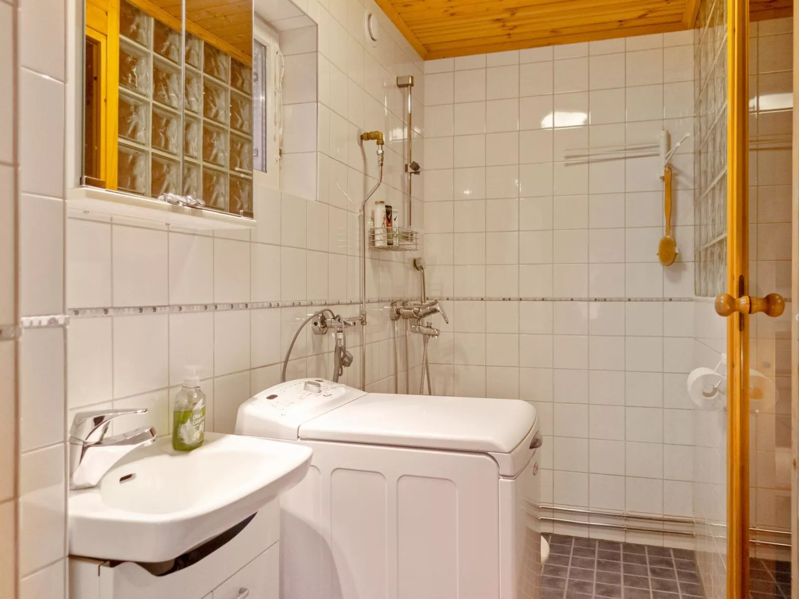 Urpola riviera-Inside