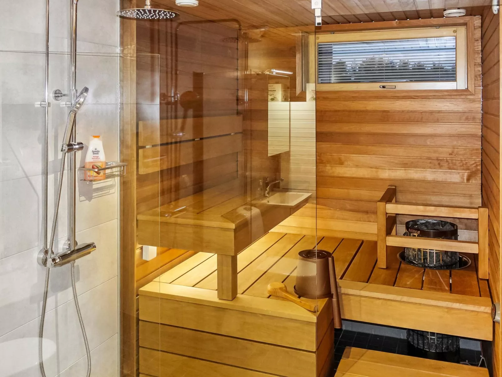 Levin kunkku dome c5-Drinnen