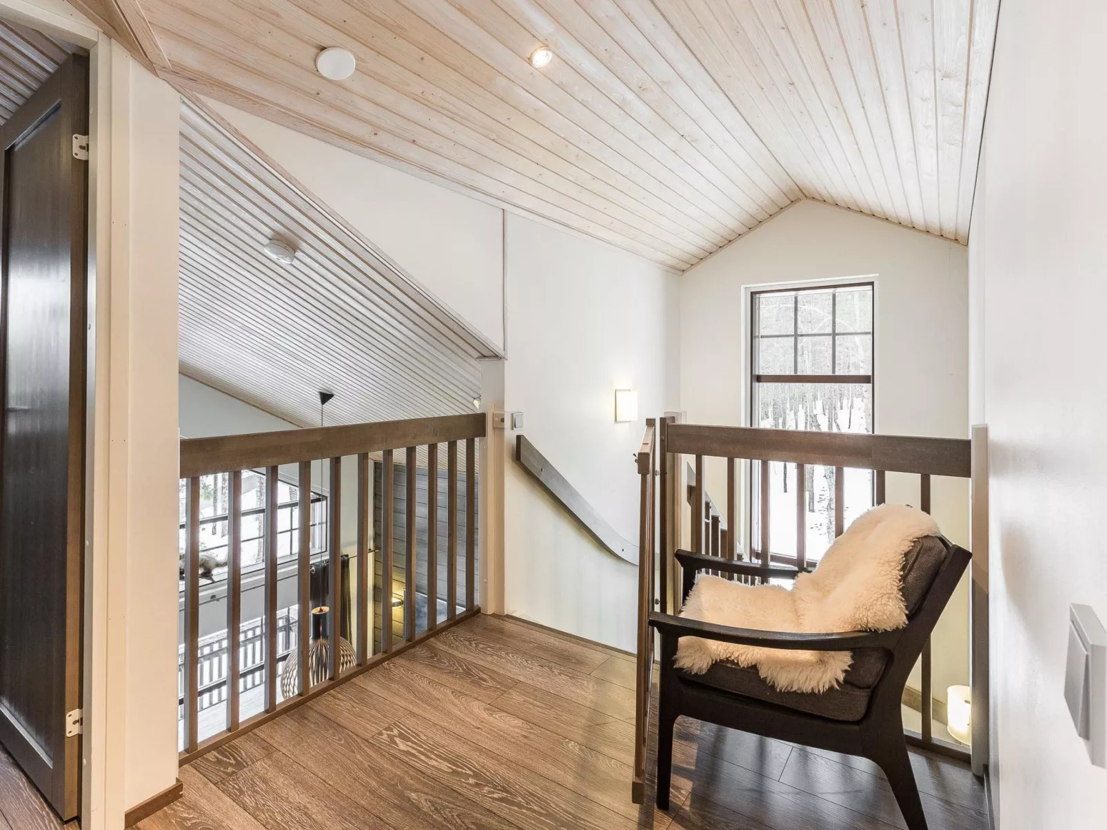 Karhunkieppi 9 a-Inside