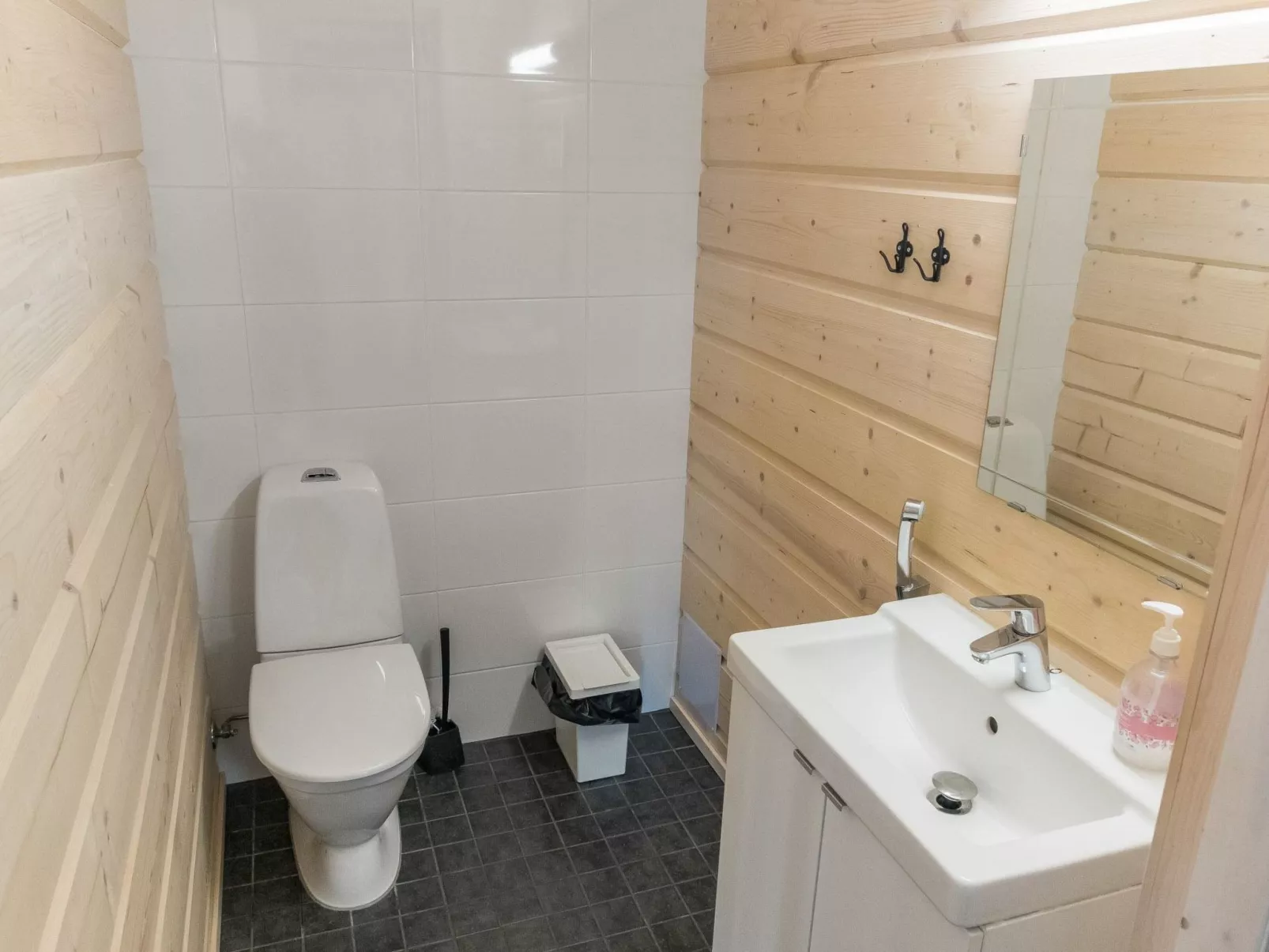 South point apartments 4a-Inside